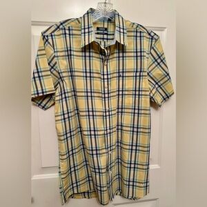 IZOD Men’s Yellow & Blue Plaid Short Sleeve Button-Down Shirt | Size M